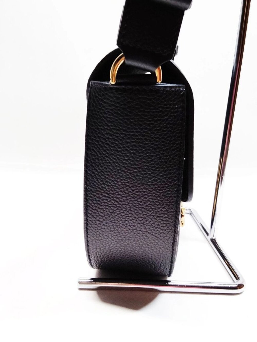 Authentic Versace Virtus Leather Shoulder Bag Black Gold V Logo Crossbody - Picture 5 of 16